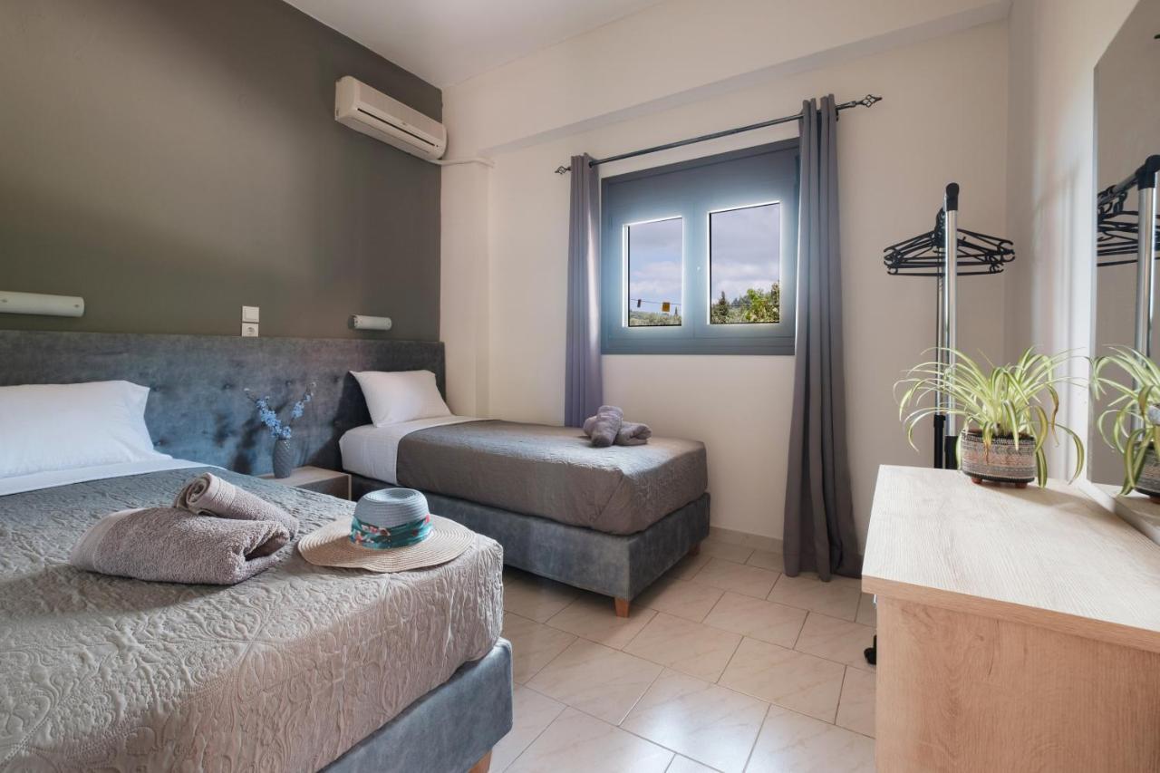 Mouzakitis Apartments 3 アリラス エクステリア 写真