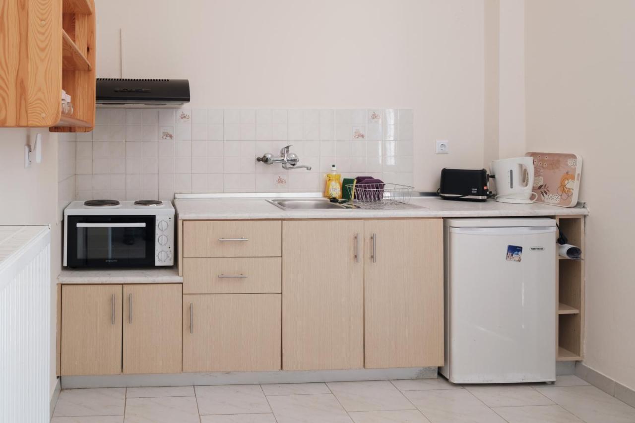 Mouzakitis Apartments 3 アリラス エクステリア 写真